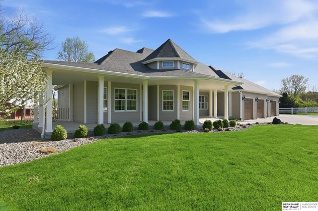 1544 Kameo Drive, Fort Calhoun, NE 68122