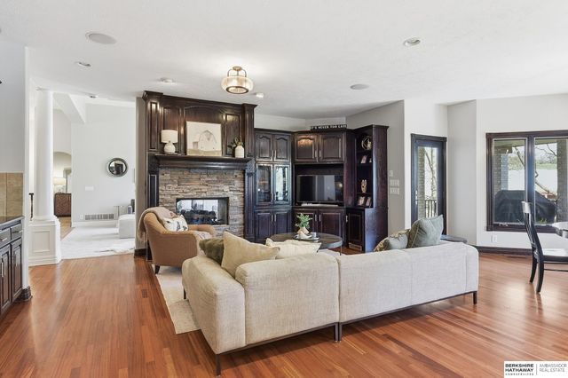 1544 Kameo Drive, Fort Calhoun, NE 68122