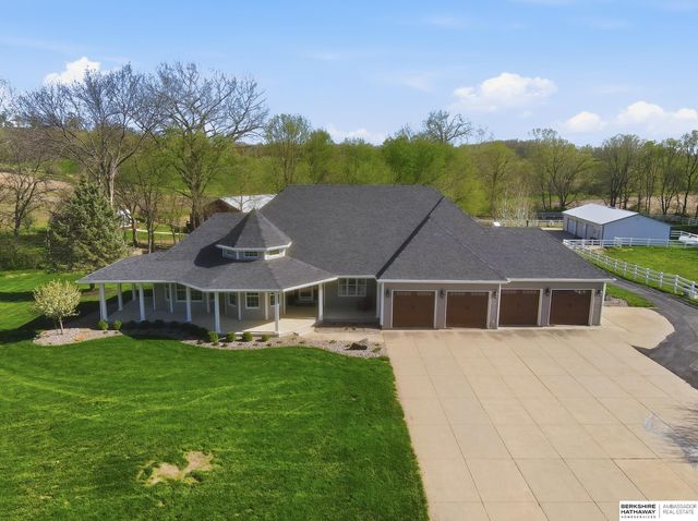 1544 Kameo Drive, Fort Calhoun, NE 68122