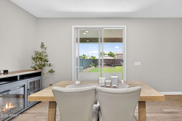 18227 W VOGEL Avenue, Goodyear, AZ 85338