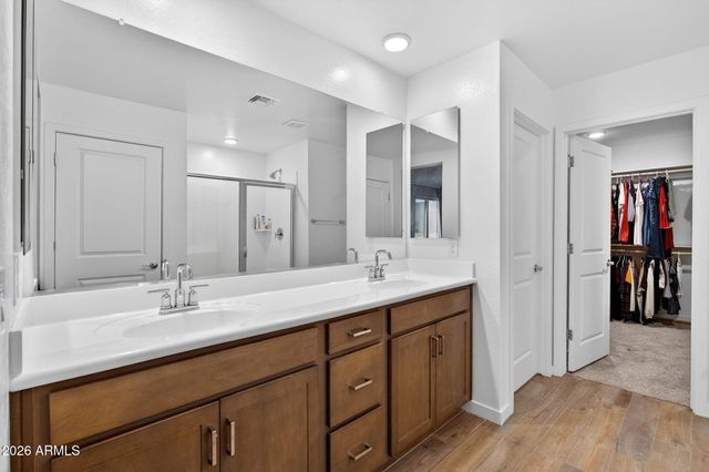 18227 W VOGEL Avenue, Goodyear, AZ 85338