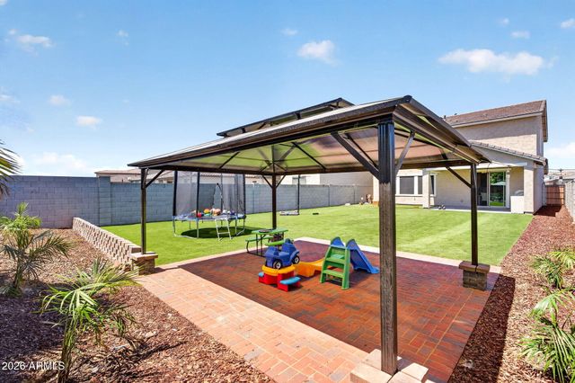 18227 W VOGEL Avenue, Goodyear, AZ 85338