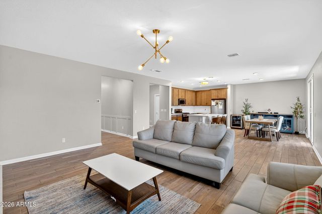 18227 W VOGEL Avenue, Goodyear, AZ 85338