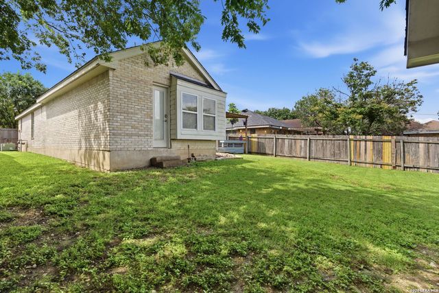 1686 Lantana, New Braunfels, TX 78130
