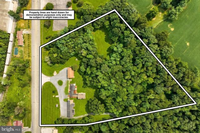 2839 YORK RD, Gettysburg, PA 17325