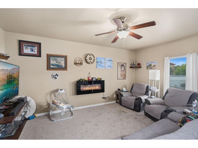 2701 Hydra Dr, Loveland, CO 80537