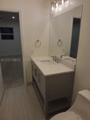 4800 NW 35th St 607, Lauderdale Lakes, FL 33319