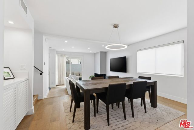 910 19th Street 101, Santa Monica, CA 90403