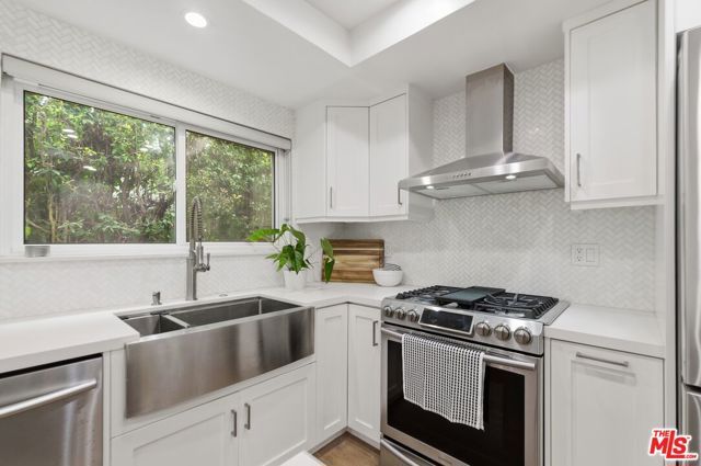 910 19th Street 101, Santa Monica, CA 90403