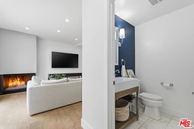 910 19th Street 101, Santa Monica, CA 90403