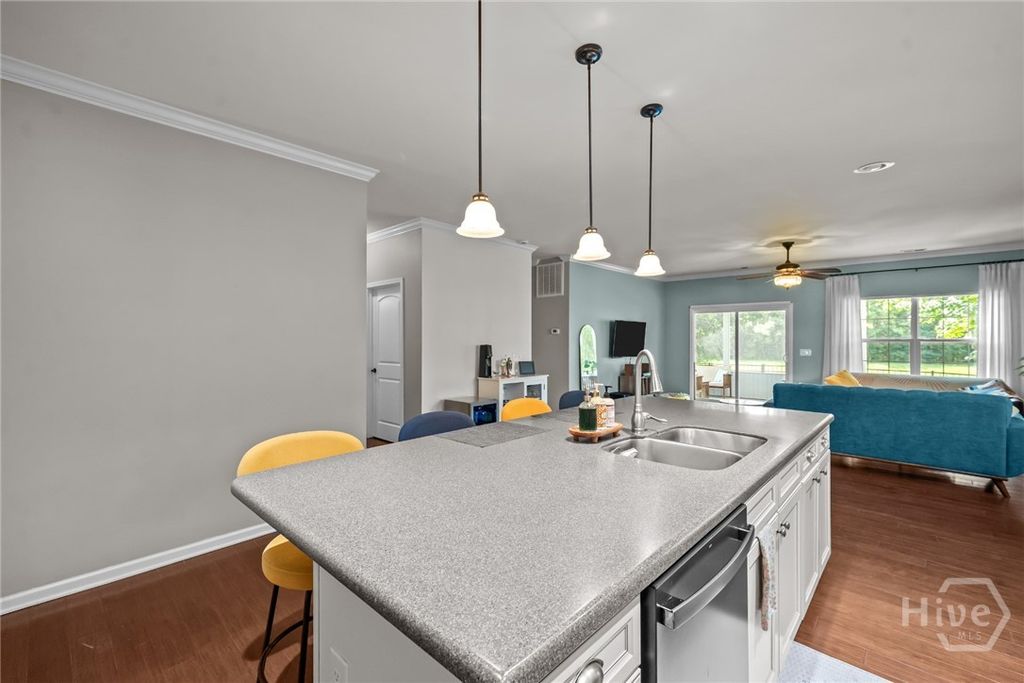Image 12 of property listing at 105 Sail Maker Lane, Richmond Hill, GA 31324