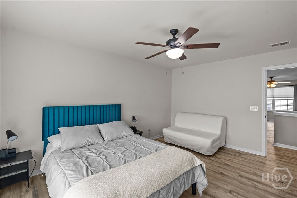 Image 28 of property listing at 105 Sail Maker Lane, Richmond Hill, GA 31324