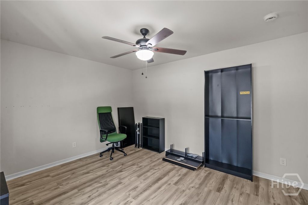 Image 34 of property listing at 105 Sail Maker Lane, Richmond Hill, GA 31324