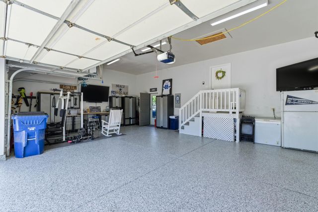 1230 S THREEWOOD, Wichita, KS 67235