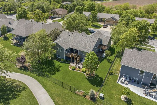 1230 S THREEWOOD, Wichita, KS 67235