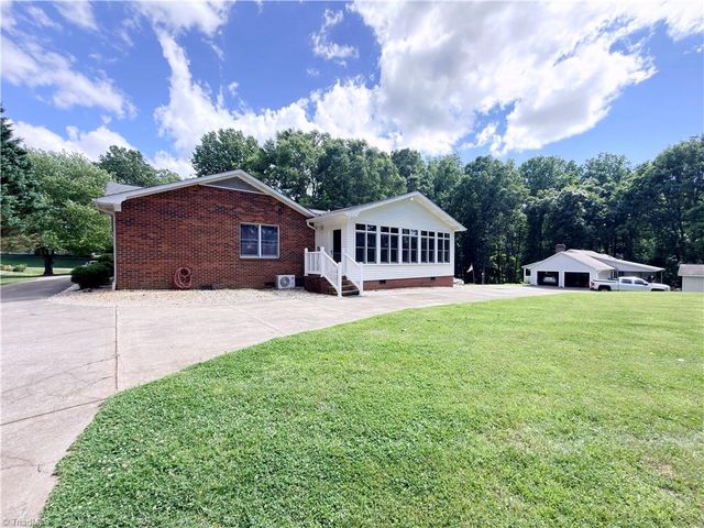 204 Windsor Park Drive, Dobson, NC 27017