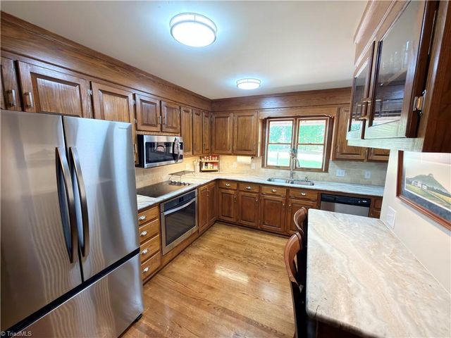 204 Windsor Park Drive, Dobson, NC 27017