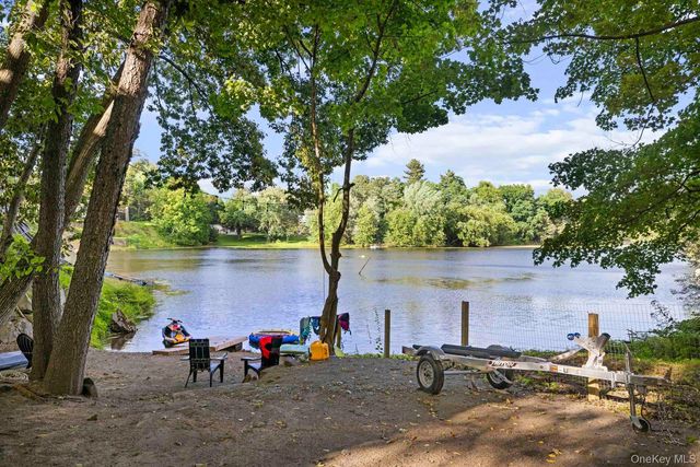 190 Leggs Mills Road, Lake Katrine, NY 12449