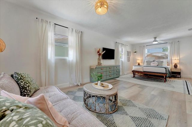 1389 CHESTERFIELD DRIVE, Clearwater, FL 33756
