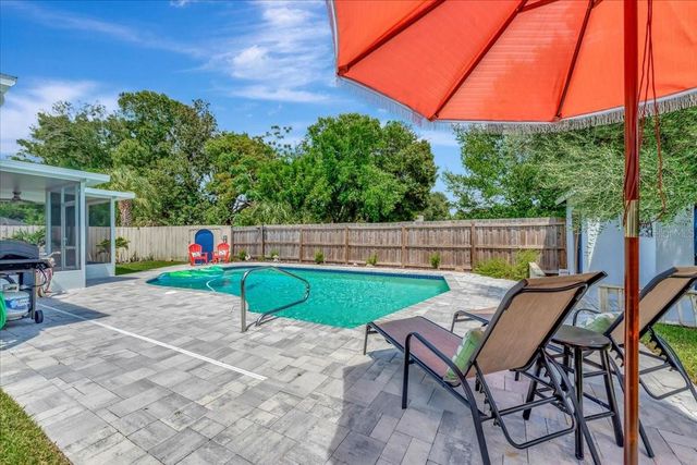1389 CHESTERFIELD DRIVE, Clearwater, FL 33756