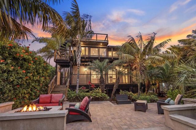 2705 Highland Drive, Carlsbad, CA 92008