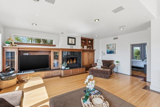 2705 Highland Drive, Carlsbad, CA 92008