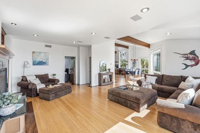 2705 Highland Drive, Carlsbad, CA 92008