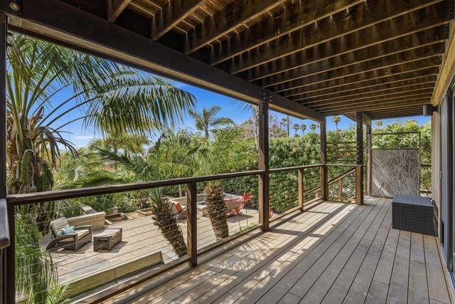 2705 Highland Drive, Carlsbad, CA 92008