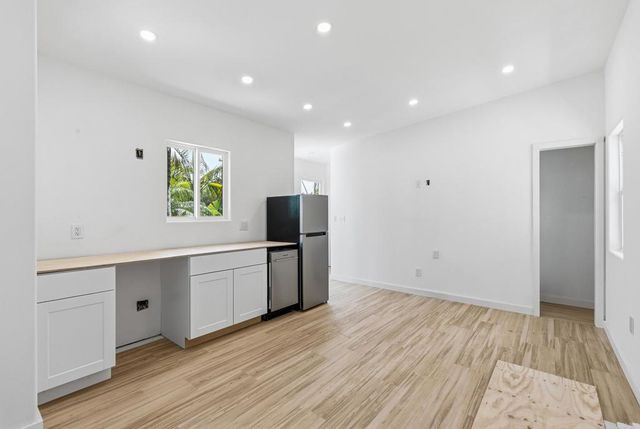 2705 Highland Drive, Carlsbad, CA 92008