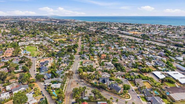 2705 Highland Drive, Carlsbad, CA 92008