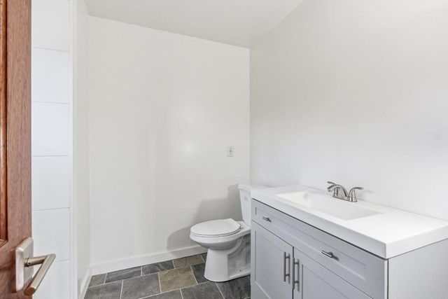 2705 Highland Drive, Carlsbad, CA 92008