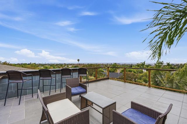 2705 Highland Drive, Carlsbad, CA 92008