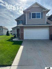 6037 Glenbrook Lane, Lincoln, NE 68512