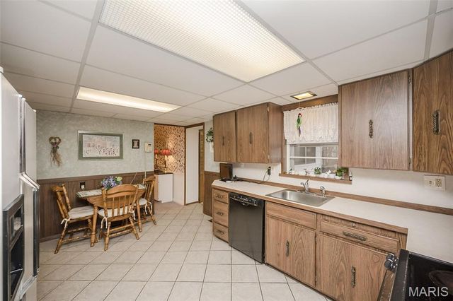 521 Kehrs Mill Road, Ballwin, MO 63011