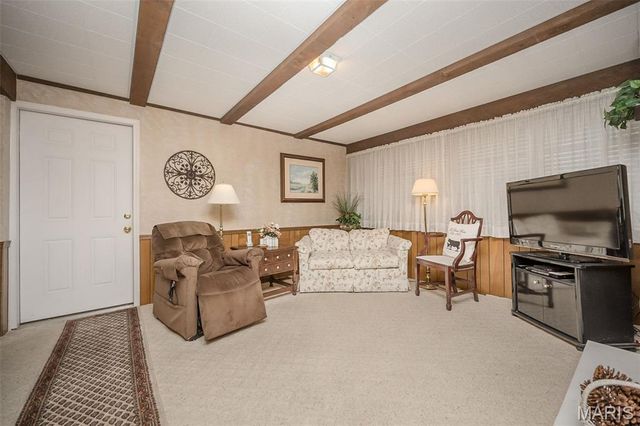 521 Kehrs Mill Road, Ballwin, MO 63011