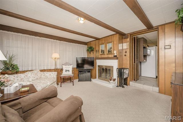 521 Kehrs Mill Road, Ballwin, MO 63011