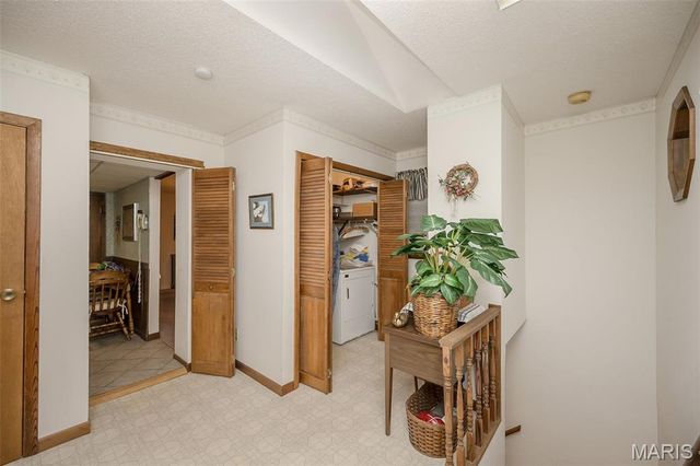 521 Kehrs Mill Road, Ballwin, MO 63011