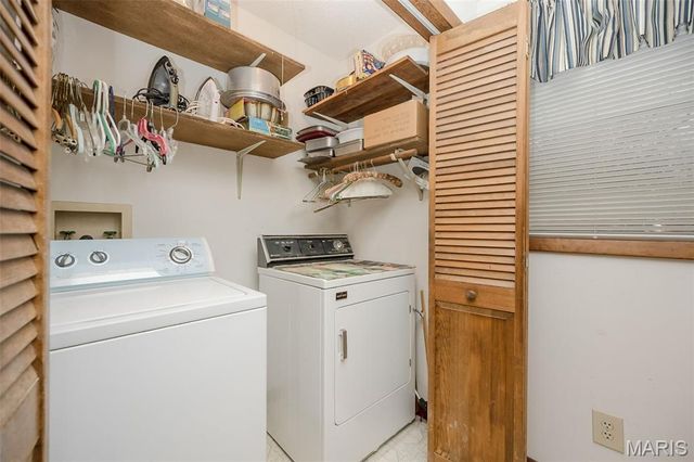 521 Kehrs Mill Road, Ballwin, MO 63011