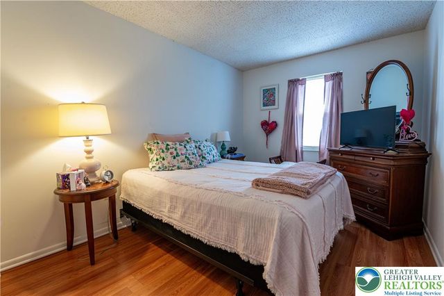 90 Gum Street 1N, Upper Nazareth Twp, PA 18064