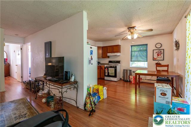 90 Gum Street 1N, Upper Nazareth Twp, PA 18064