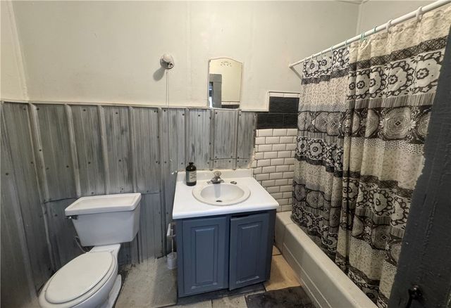 1923 wolfe Street, Brunswick, GA 31520