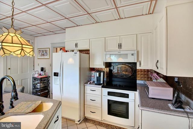 238 E WALNUT ST, Reading, PA 19607