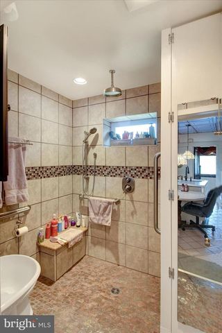 238 E WALNUT ST, Reading, PA 19607