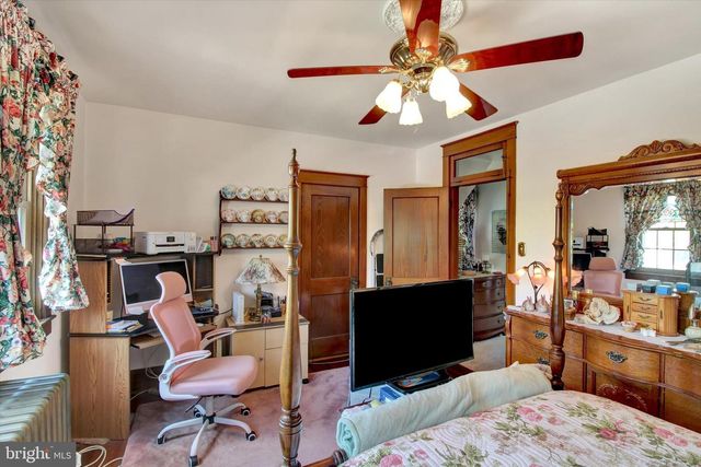 238 E WALNUT ST, Reading, PA 19607