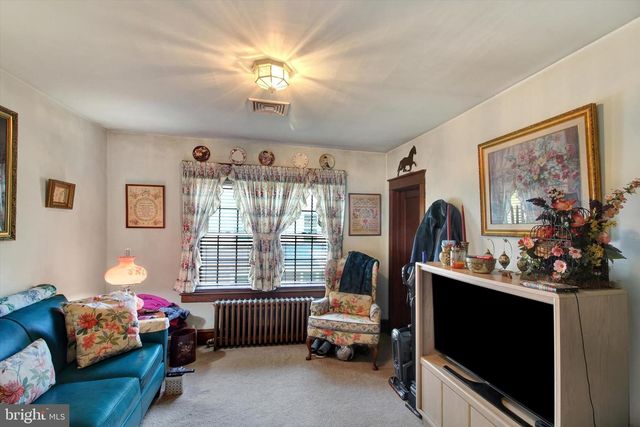 238 E WALNUT ST, Reading, PA 19607