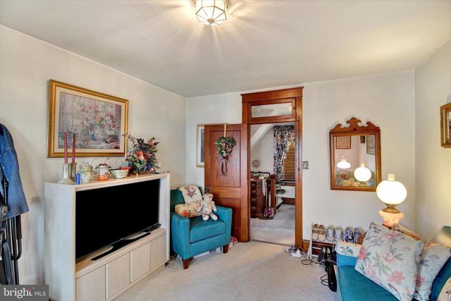 238 E WALNUT ST, Reading, PA 19607