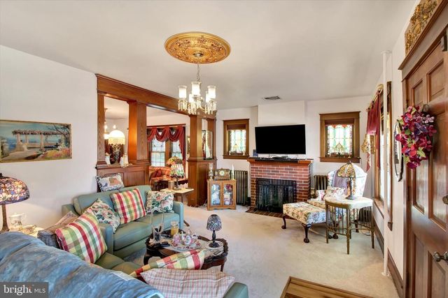 238 E WALNUT ST, Reading, PA 19607