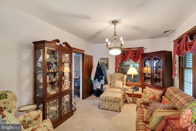 238 E WALNUT ST, Reading, PA 19607