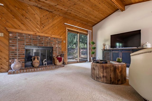 85 Tanglewood Trail, Valparaiso, IN 46385