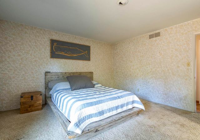 85 Tanglewood Trail, Valparaiso, IN 46385